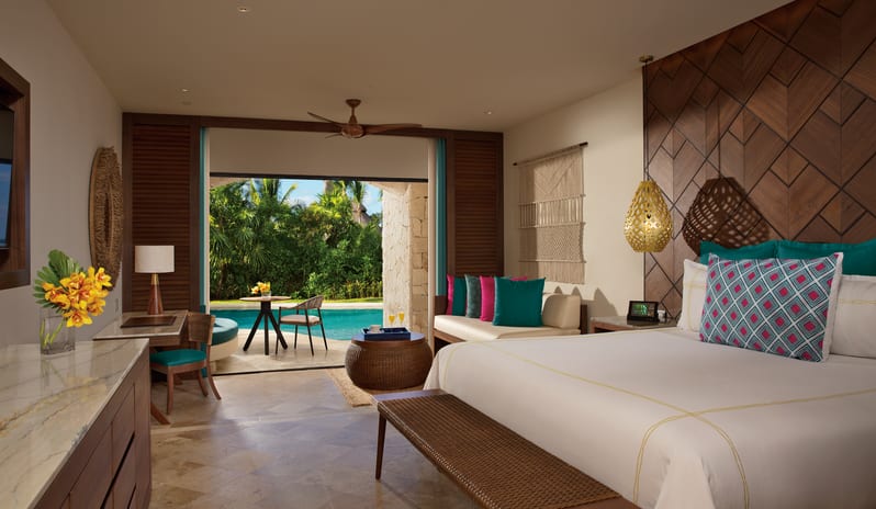 SECRETS MAROMA BEACH RESORT - JUNIOR SUITE SWIM OUT